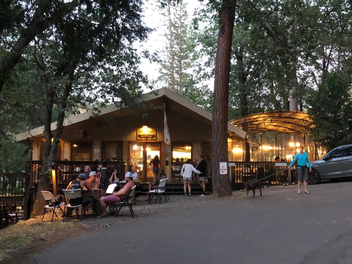 Yosemite Bug Rustic Mountain Resort Midpines Exterior photo